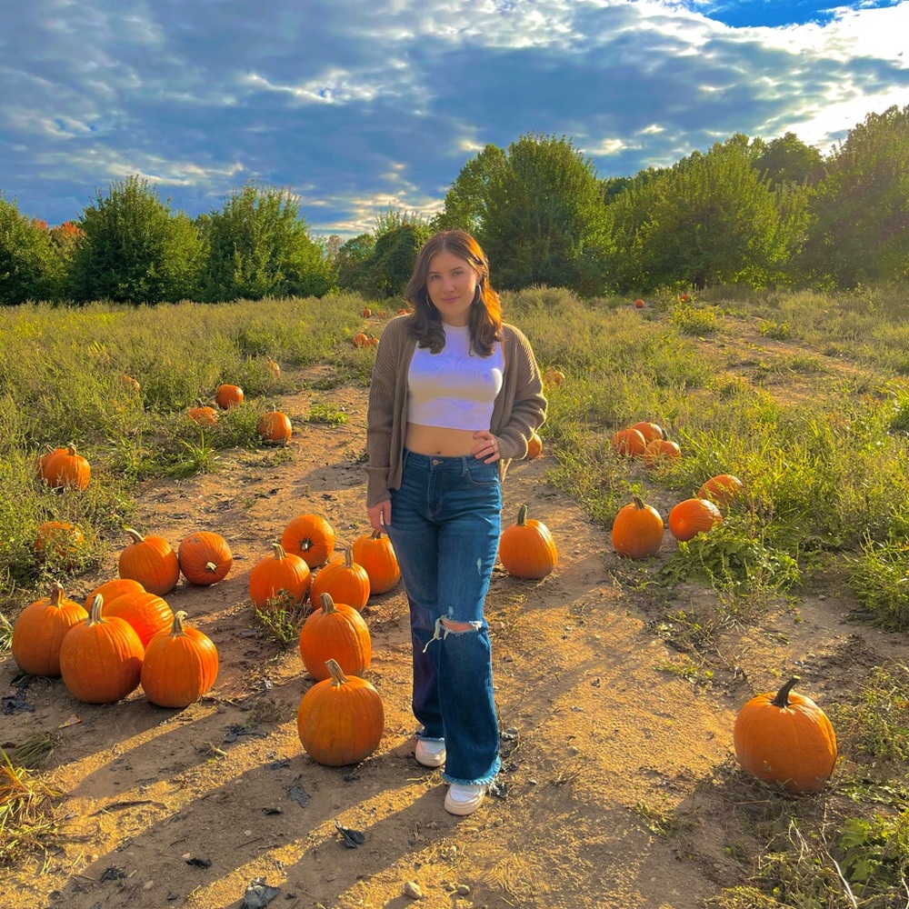 Meet your Posher, Emily